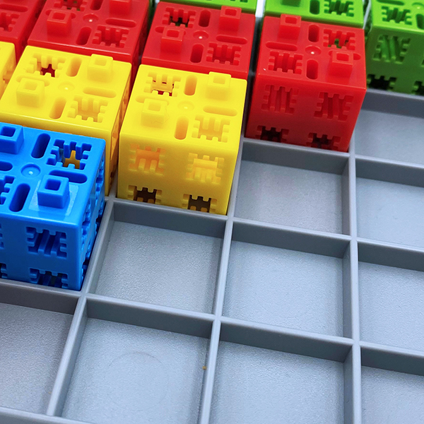 2cm Plastic Math Grid Board PLOMA Educational Tools