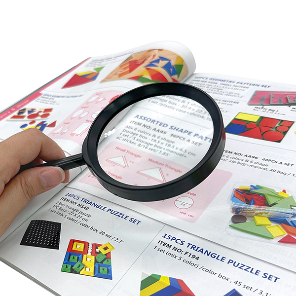 9 cm Ø Plastic Magnifer - 1pc