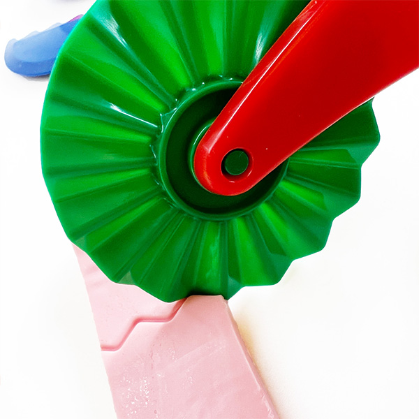 12 Pcs Plastic Dough Tool Set