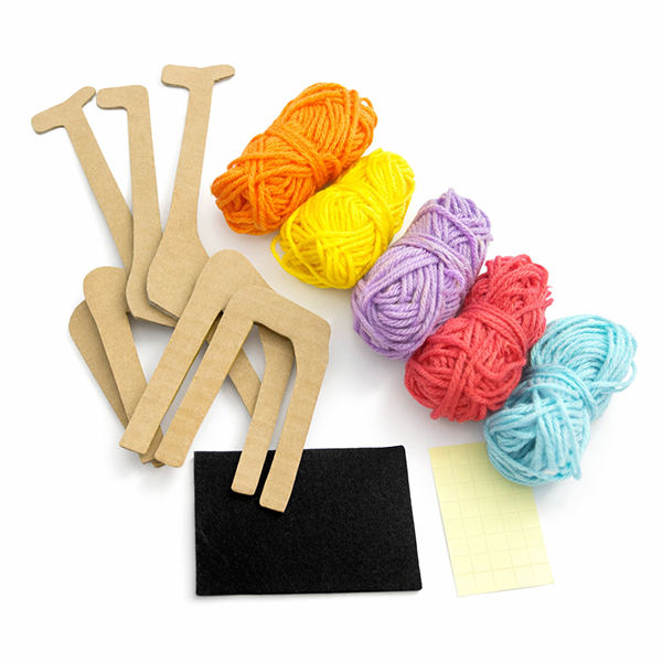 Giraffe Yarn Wrapping Craft Kit