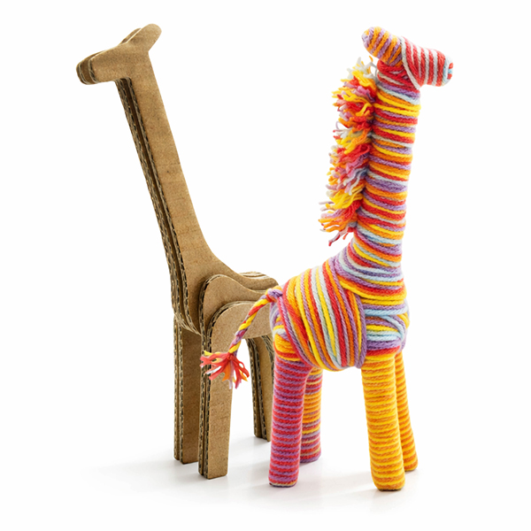 Giraffe Yarn Wrapping Craft Kit