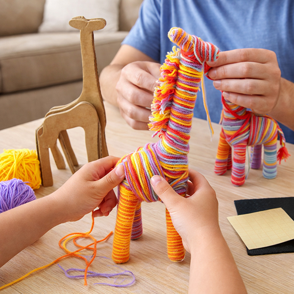 Giraffe Yarn Wrapping Craft Kit