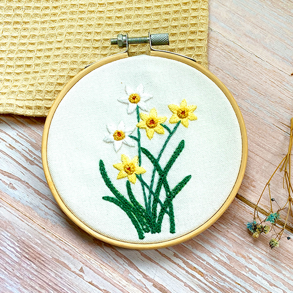 Narcissus Stamped Embroidery Kit