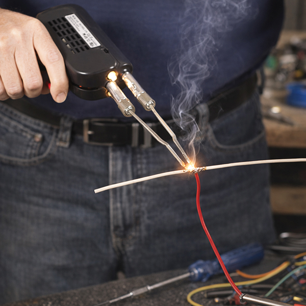 B2B Soldering Gun: Custom Voltage, Plug & Labeling